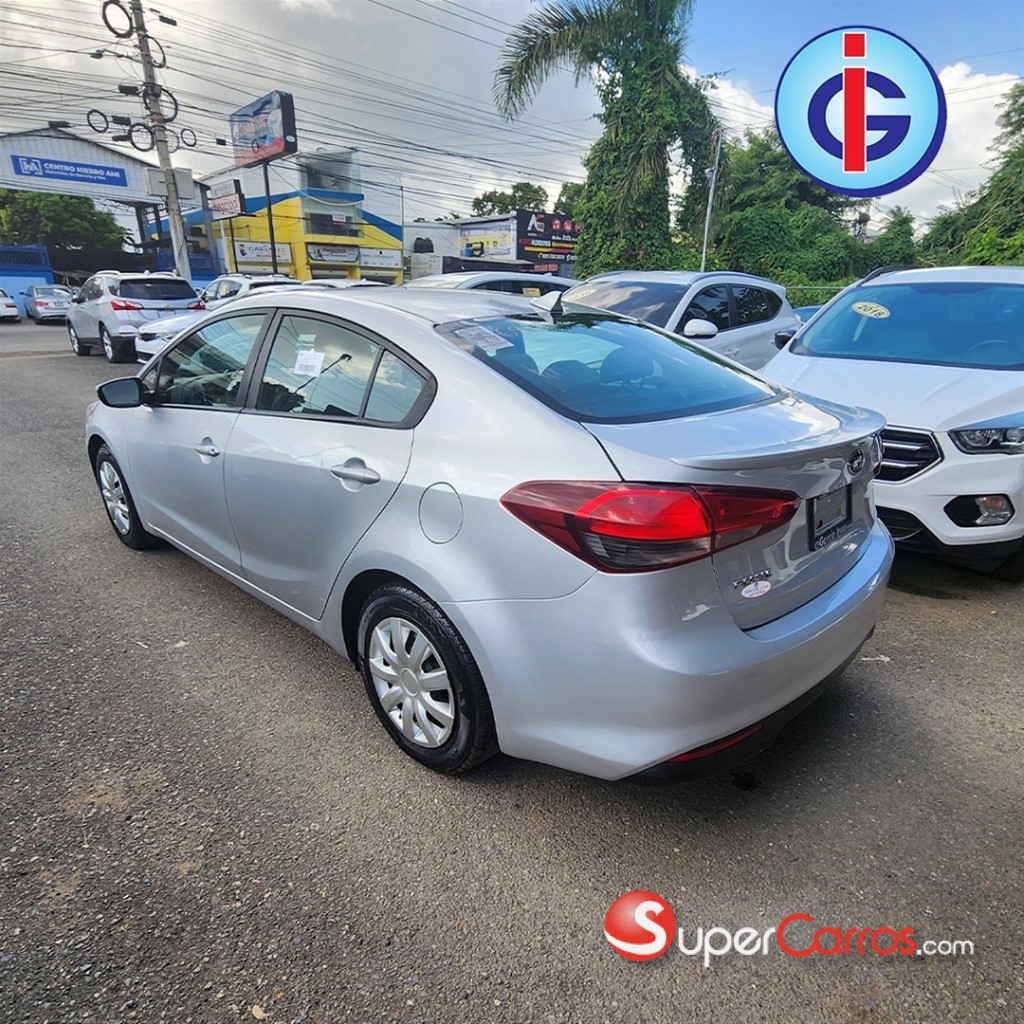 2018 Kia Forte LX — foto 4 / 11