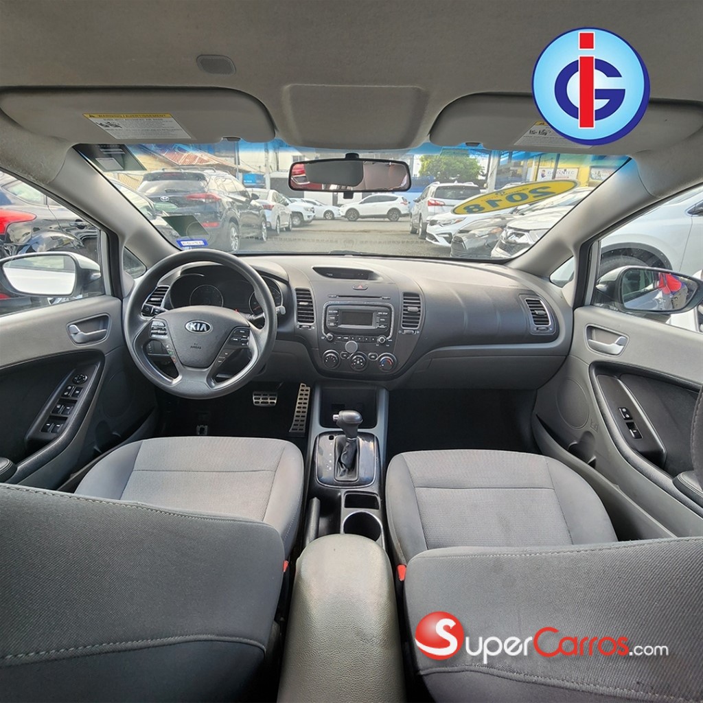 2018 Kia Forte LX — foto 8 / 11