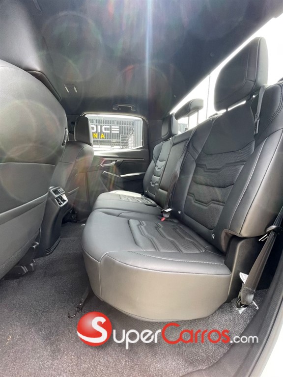 2026 Isuzu DMAX LSE — foto 11 / 12