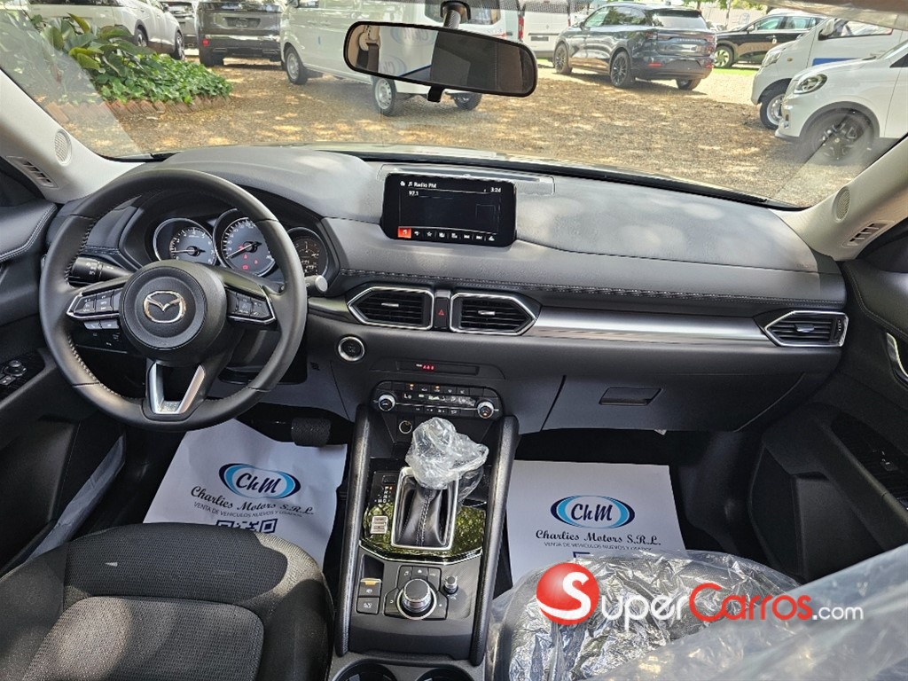 2027 Mazda CX-5 CE — foto 9 / 11