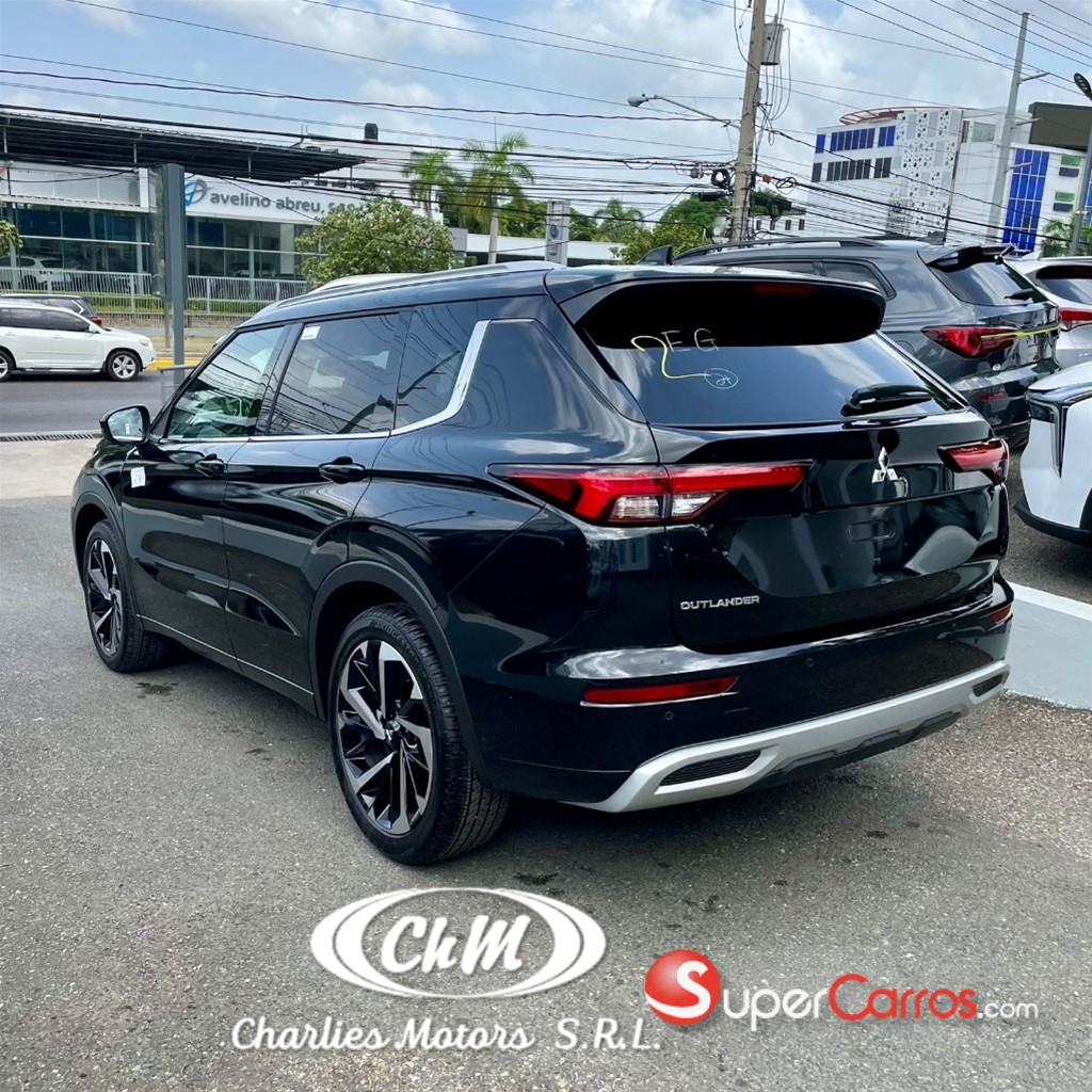 2025 Mitsubishi Motors Outlander — foto 3 / 9