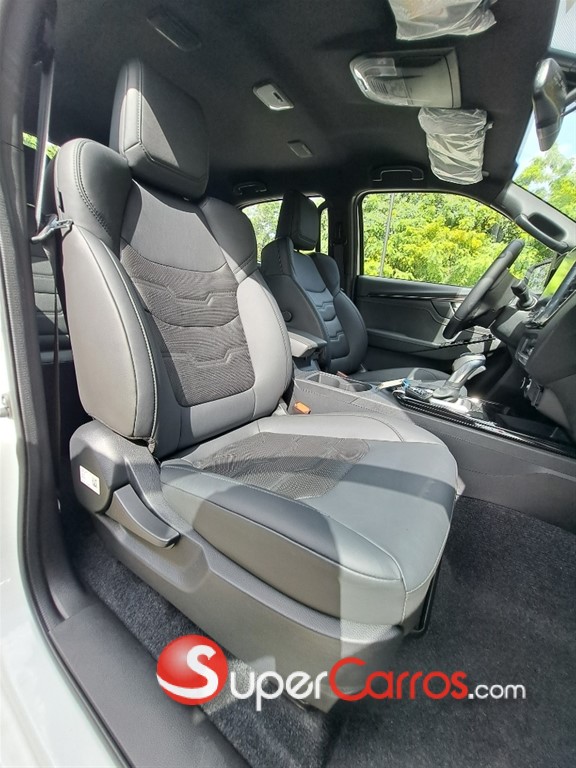 2026 Isuzu DMAX LSE — foto 8 / 12