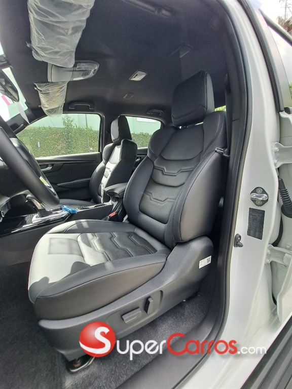 2026 Isuzu DMAX LSE — foto 10 / 12