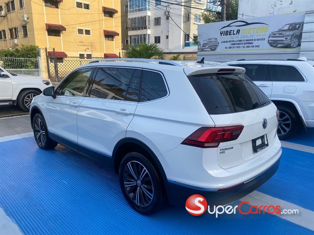 2018 Volkswagen Tiguan SEL 4Motion — foto 3 / 12