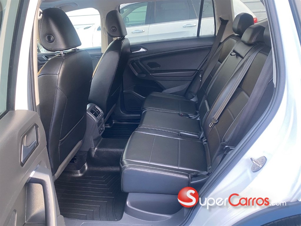 2018 Volkswagen Tiguan SEL 4Motion — foto 8 / 12