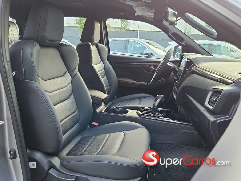 2026 Isuzu DMAX LSE — foto 9 / 12