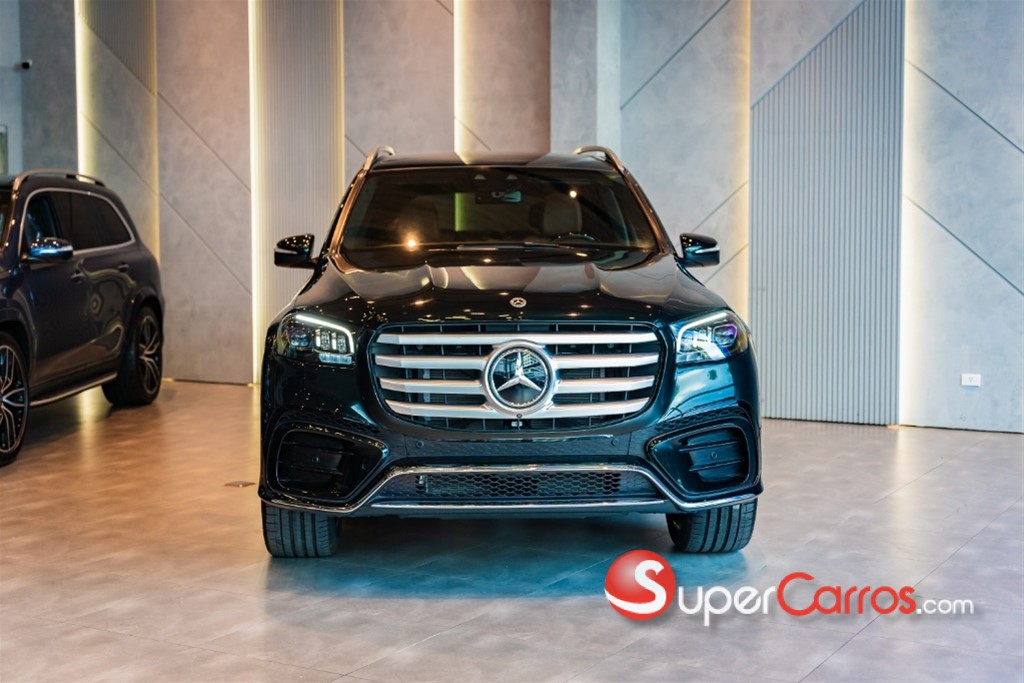2026 Mercedes-Benz Clase GLS 450 AMG PLUS 4MATIC — foto 2 / 9