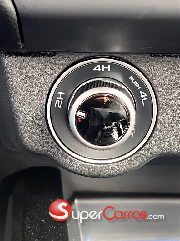 2027 Isuzu DMAX LSE — foto 8 / 12