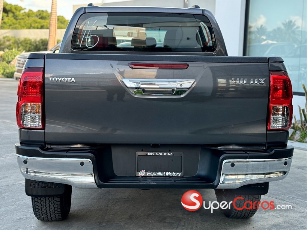 2026 Toyota Hilux 2.4 — foto 4 / 8