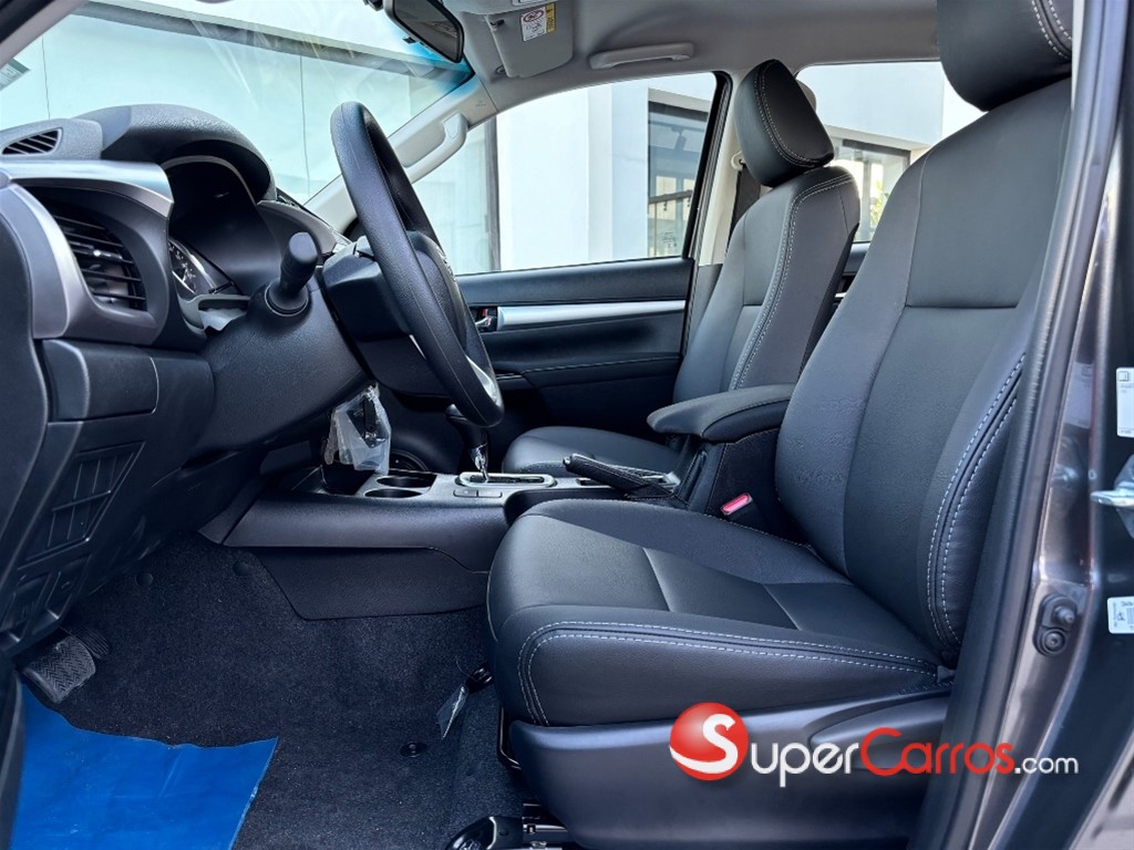 2026 Toyota Hilux 2.4 — foto 6 / 8