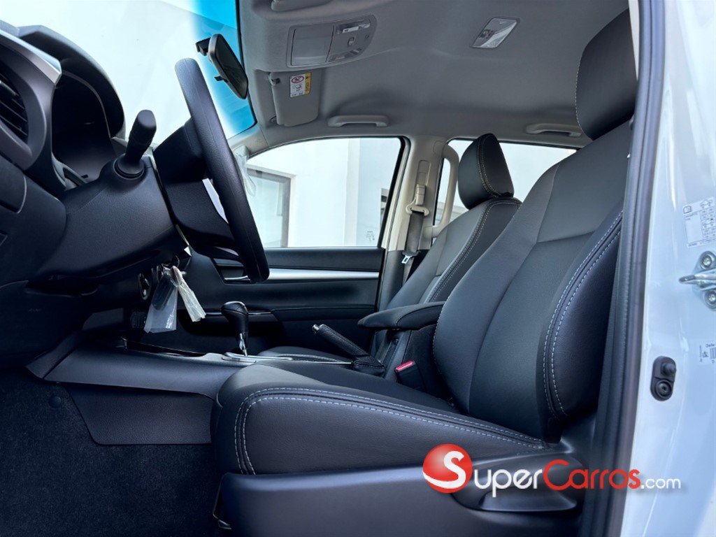 2026 Toyota Hilux 2.4 — foto 6 / 8