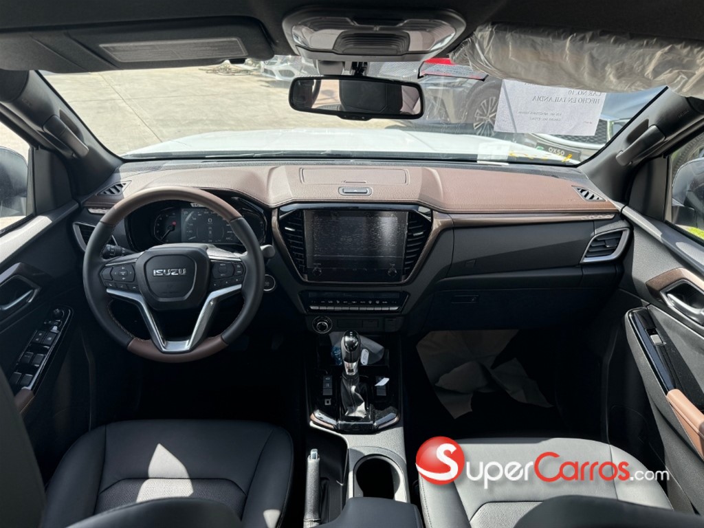 2026 Isuzu DMAX — foto 4 / 8