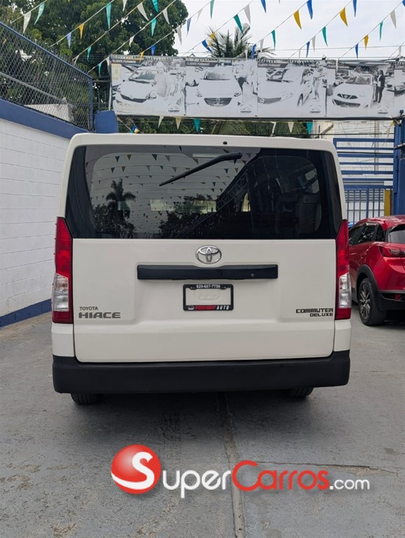 2021 Toyota Hiace GLX — foto 4 / 12