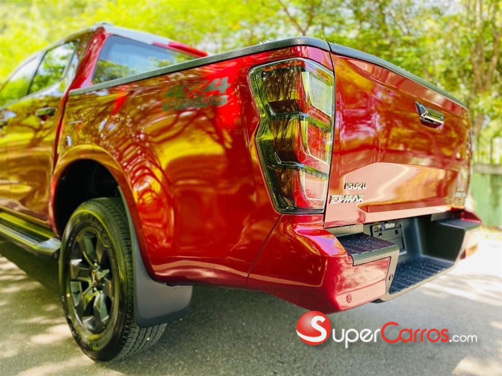 2025 Isuzu DMAX LS — foto 6 / 11