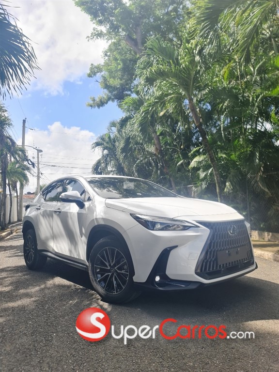 2026 Lexus NX 350 Hybrid — foto 2 / 8