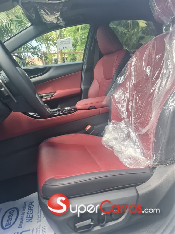2026 Lexus NX 350 Hybrid — foto 7 / 8