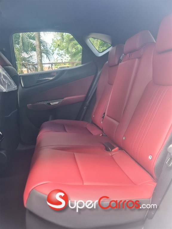 2026 Lexus NX 350 Hybrid — foto 8 / 8
