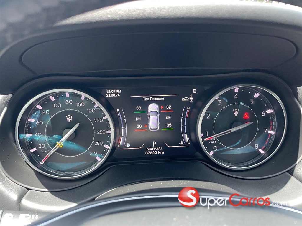 2022 Maserati Levante Hybrid — foto 9 / 10