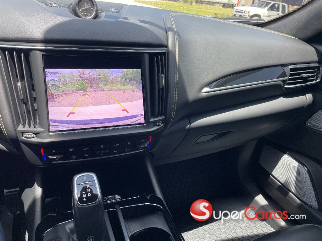 2022 Maserati Levante Hybrid — foto 10 / 10