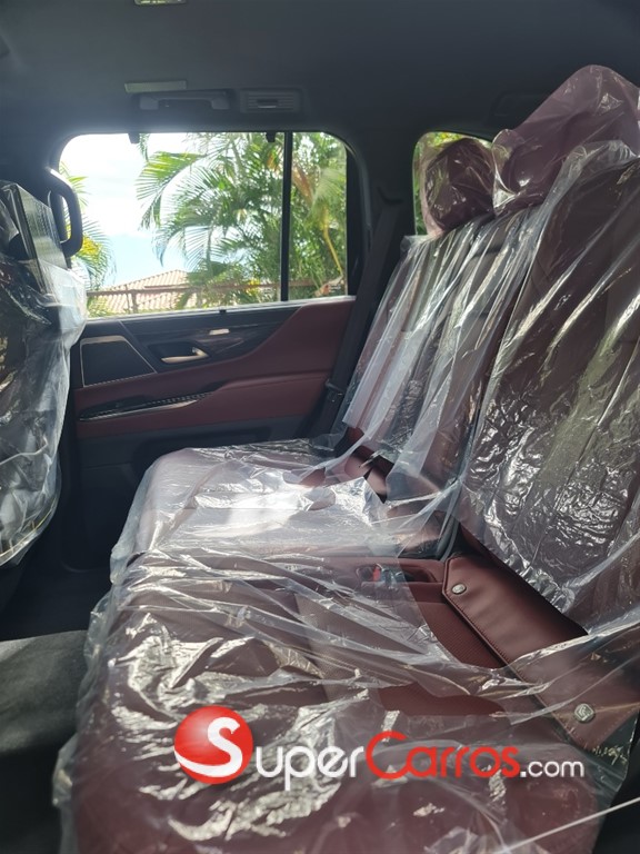 2026 Lexus LX LX 500d urban — foto 8 / 8