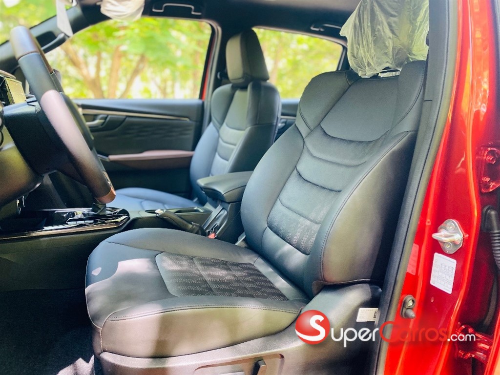 2026 Isuzu DMAX LSE — foto 8 / 12