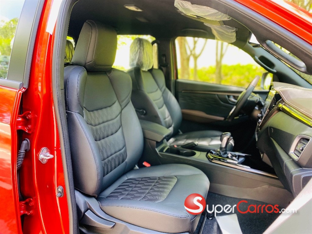 2026 Isuzu DMAX LSE — foto 9 / 12