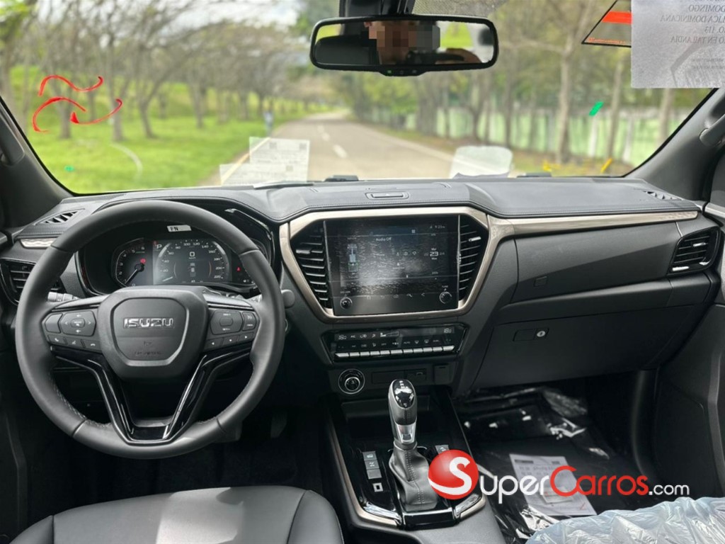 2027 Isuzu DMAX LSE — foto 6 / 12