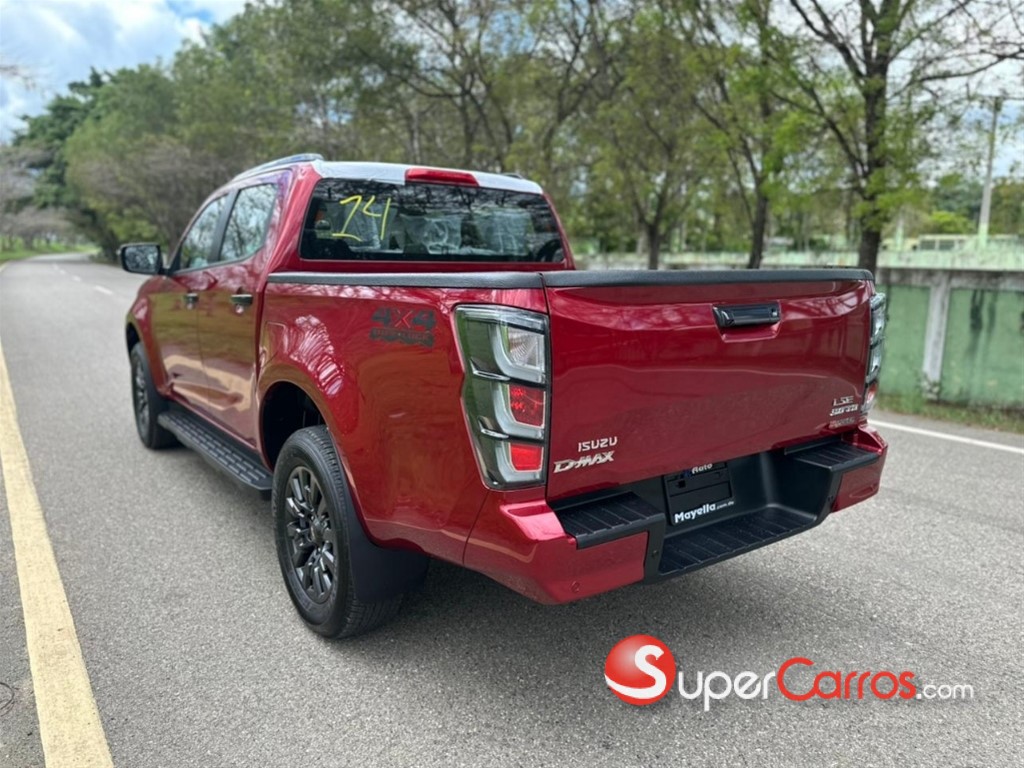 2027 Isuzu DMAX LSE — foto 10 / 12