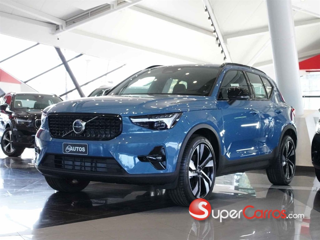 2024 Volvo XC40 Ultimate Dark B5 — foto 2 / 10