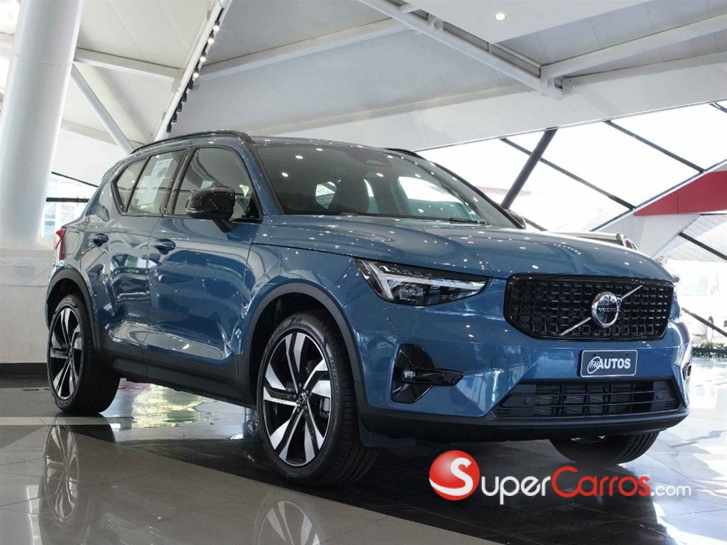 2024 Volvo XC40 Ultimate Dark B5 — foto 3 / 10