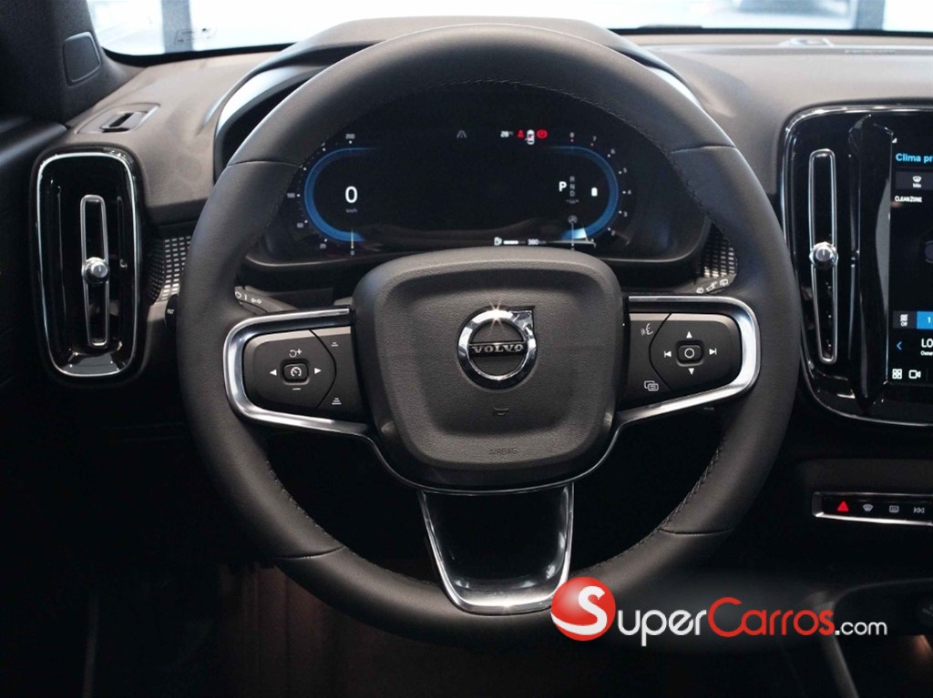 2024 Volvo XC40 Ultimate Dark B5 — foto 6 / 10