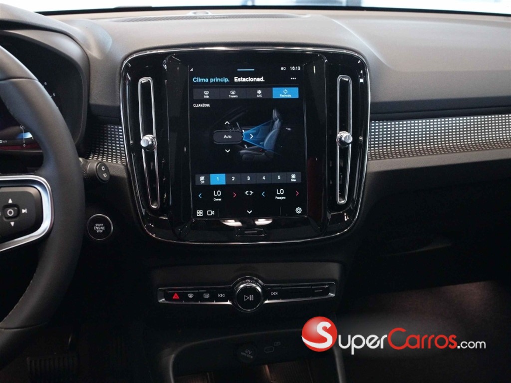 2024 Volvo XC40 Ultimate Dark B5 — foto 9 / 10