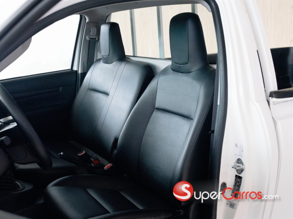 2026 Toyota Hilux 4x2 — foto 8 / 11