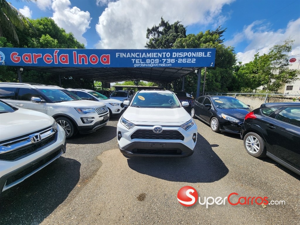 2020 Toyota RAV4 XLE Hybrid