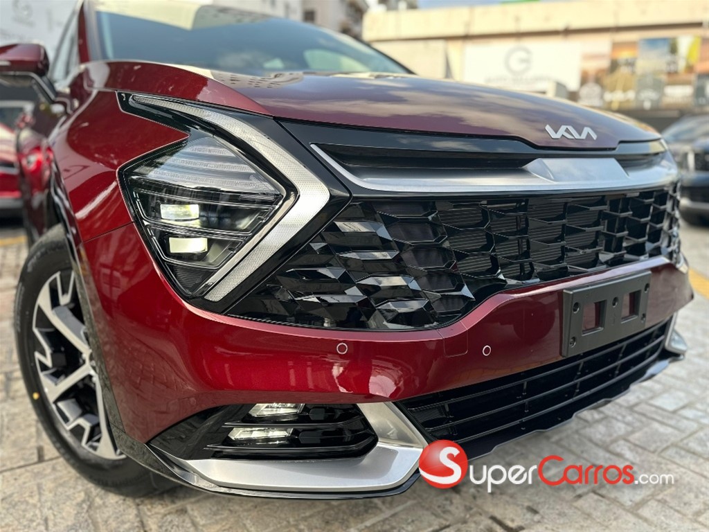 2026 Kia Sportage Luxury — foto 2 / 10