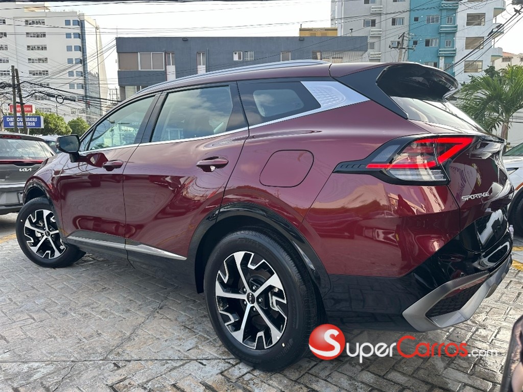 2026 Kia Sportage Luxury — foto 4 / 10