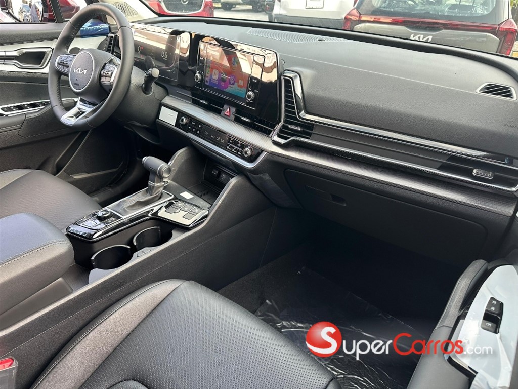 2026 Kia Sportage Luxury — foto 9 / 10
