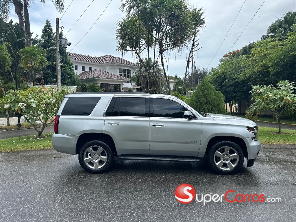 2016 Chevrolet Tahoe LS — foto 5 / 10