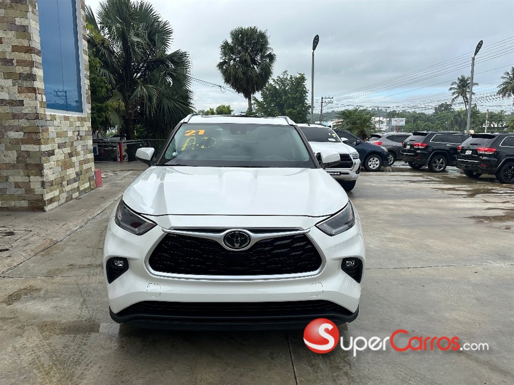 2021 Toyota Highlander XLE