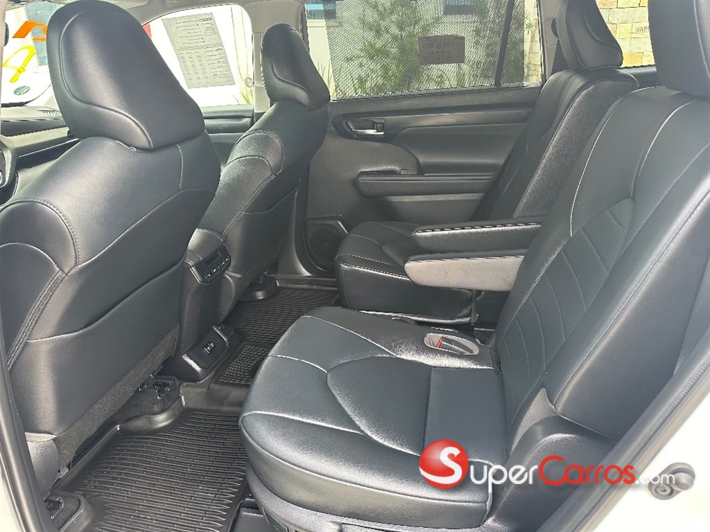 2021 Toyota Highlander XLE — foto 11 / 12