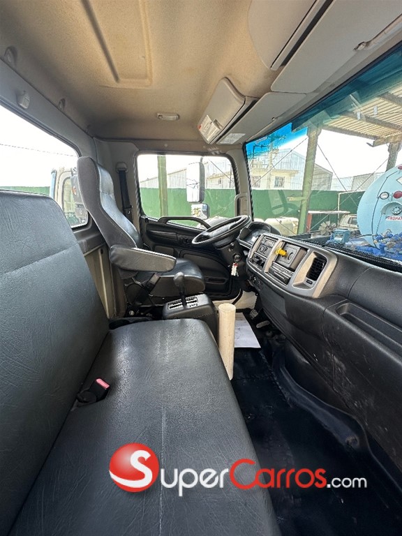 2012 Hino 338 — foto 8 / 11