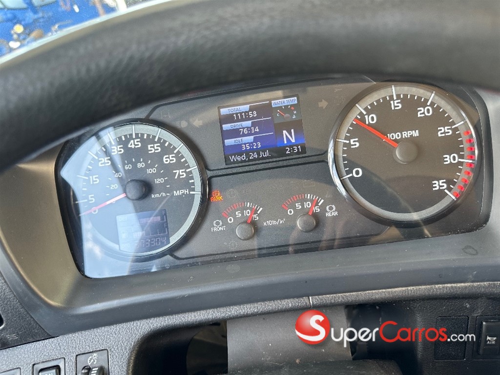 2012 Hino 338 — foto 10 / 11