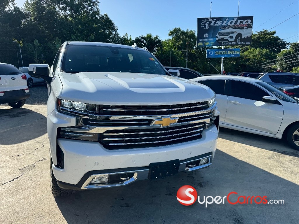 2019 Chevrolet Silverado High Country — foto 2 / 5