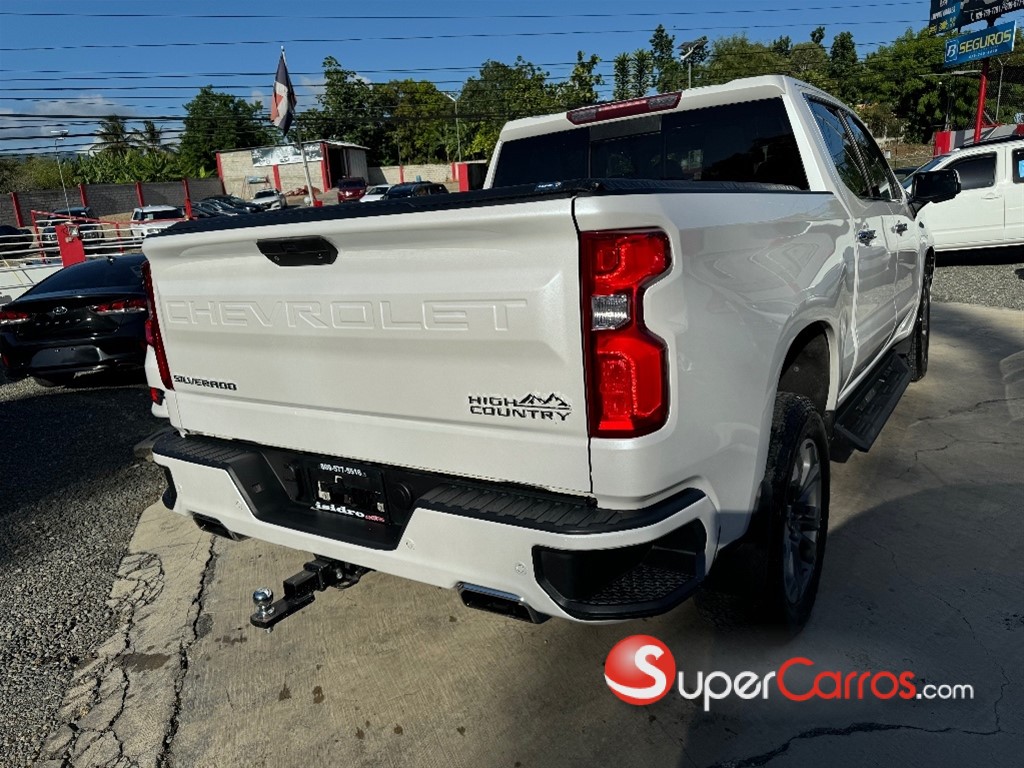 2019 Chevrolet Silverado High Country — foto 4 / 5