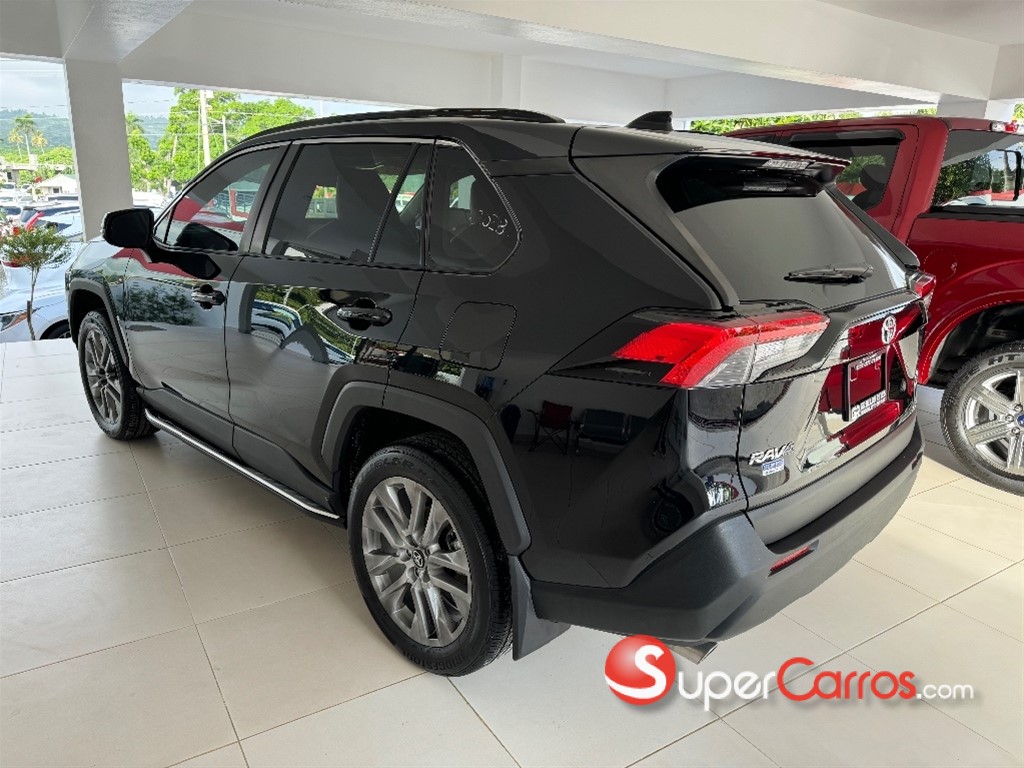 2021 Toyota RAV4 LE — foto 3 / 8