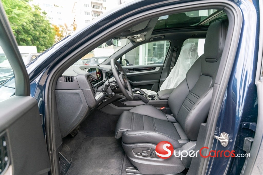2025 Porsche Cayenne — foto 6 / 9