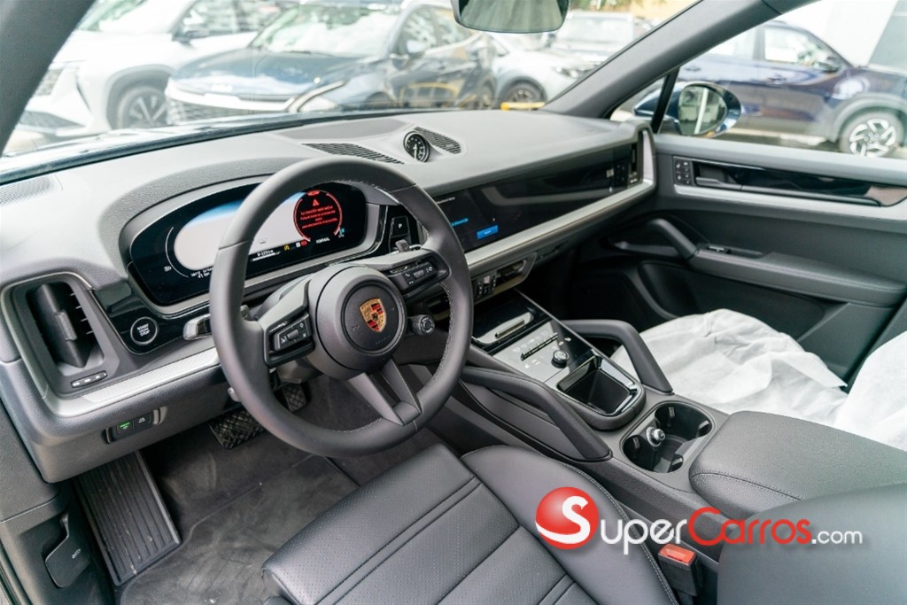 2025 Porsche Cayenne — foto 7 / 9