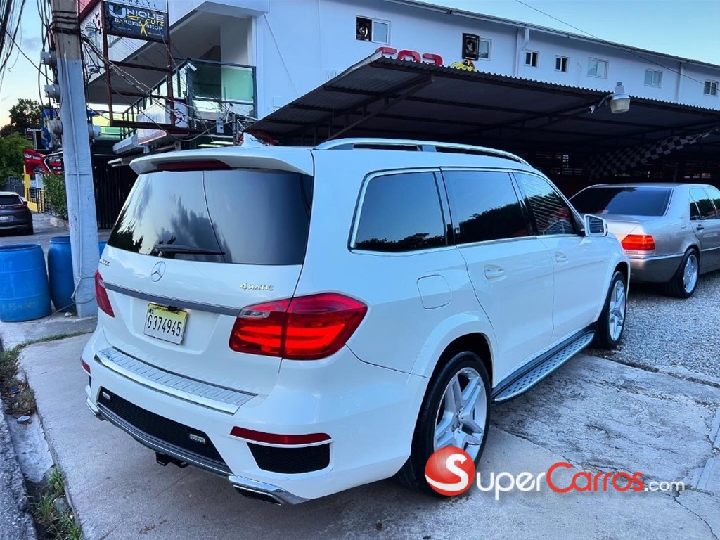 2015 Mercedes-Benz Clase GL 550 — foto 5 / 10