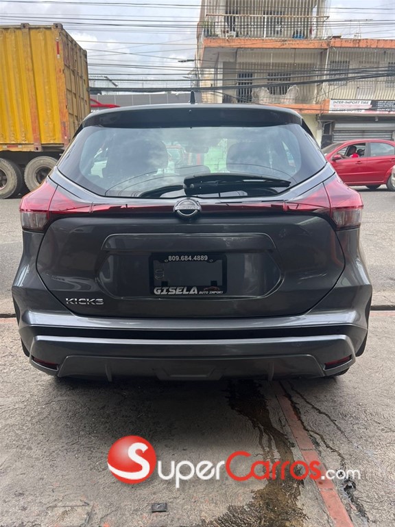 2022 Nissan Kicks — foto 10 / 11