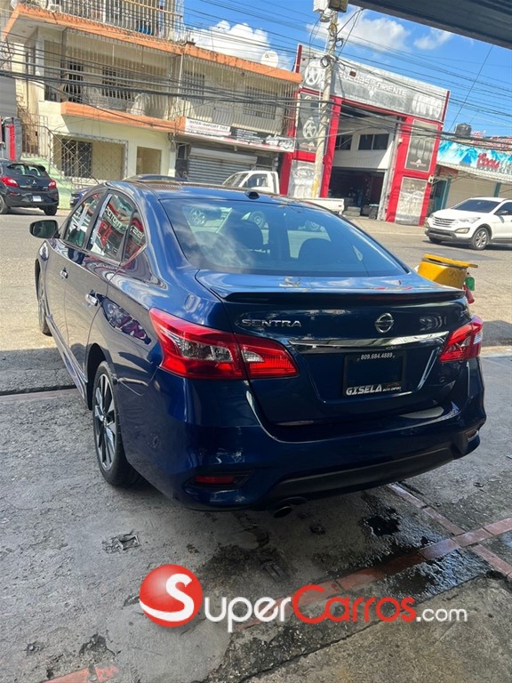 2019 Nissan Sentra SR — foto 2 / 9